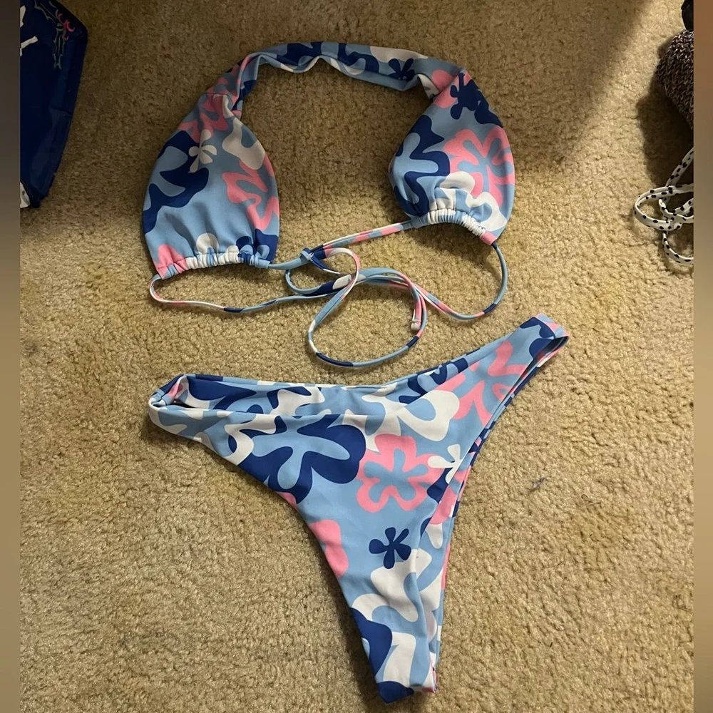Colorful bikini set - Picture 1 of 2